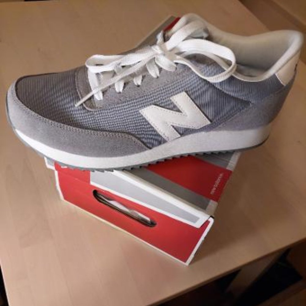Men's New Balance Grey and White 501